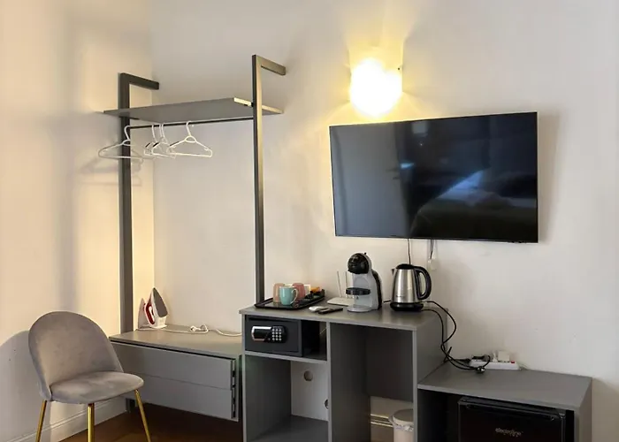 Ah Trevi 4* Рим